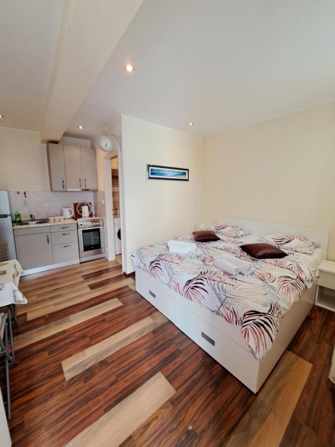 Meressa Nina&Leo Studio Apartments Novigrad Istria Eksteriør bilde