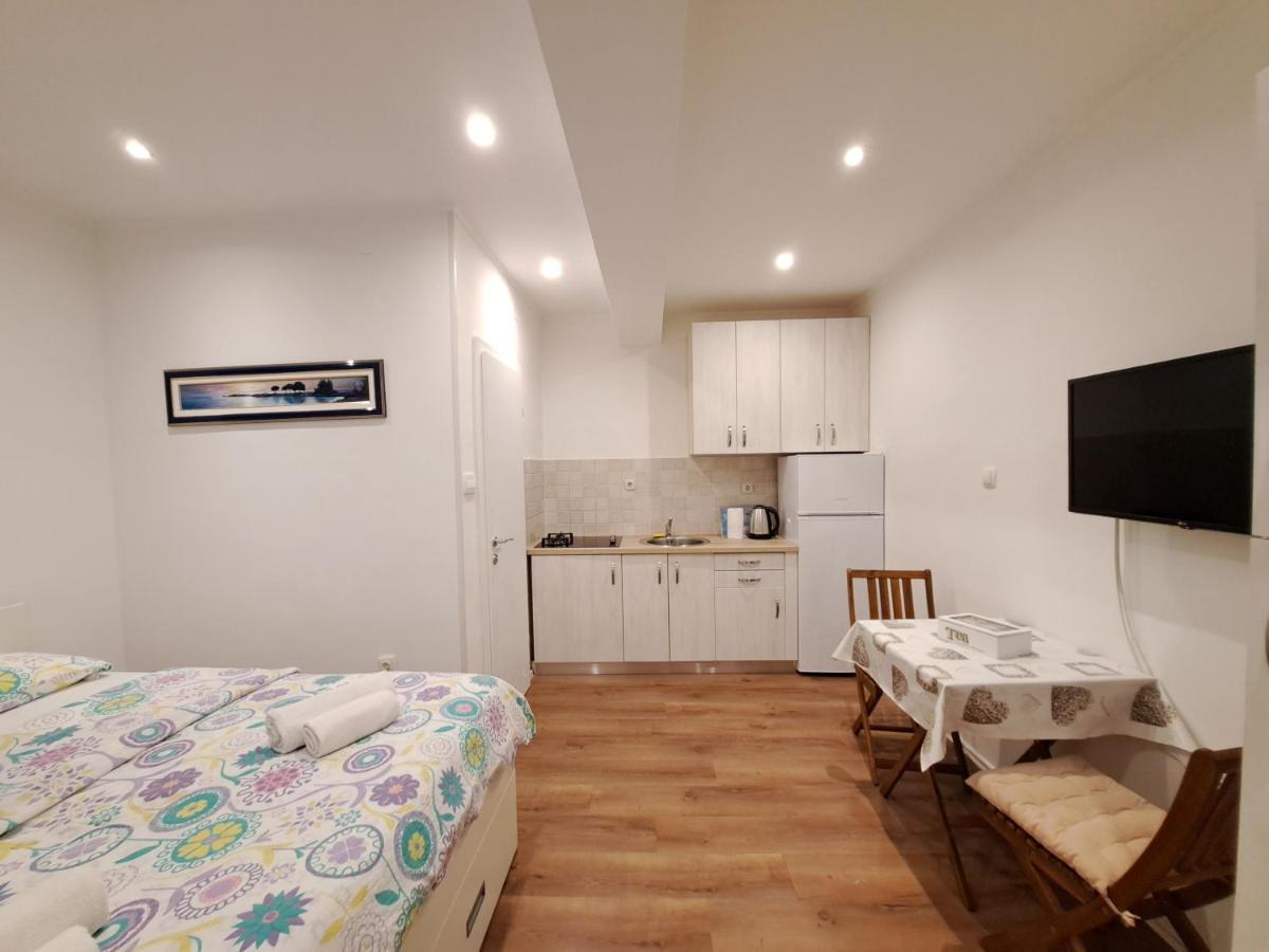 Meressa Nina&Leo Studio Apartments Novigrad Istria Eksteriør bilde