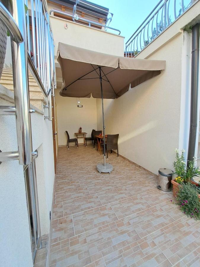 Meressa Nina&Leo Studio Apartments Novigrad Istria Eksteriør bilde