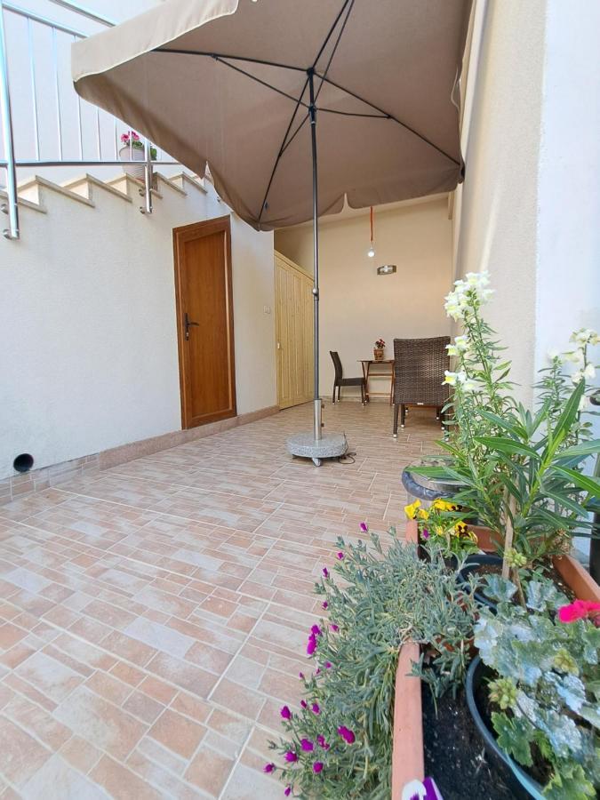 Meressa Nina&Leo Studio Apartments Novigrad Istria Eksteriør bilde
